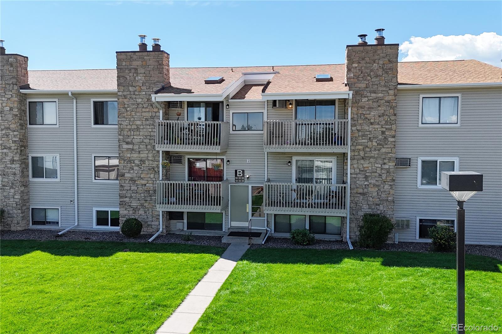 381 S Ames St #B105, Lakewood, CO 80226