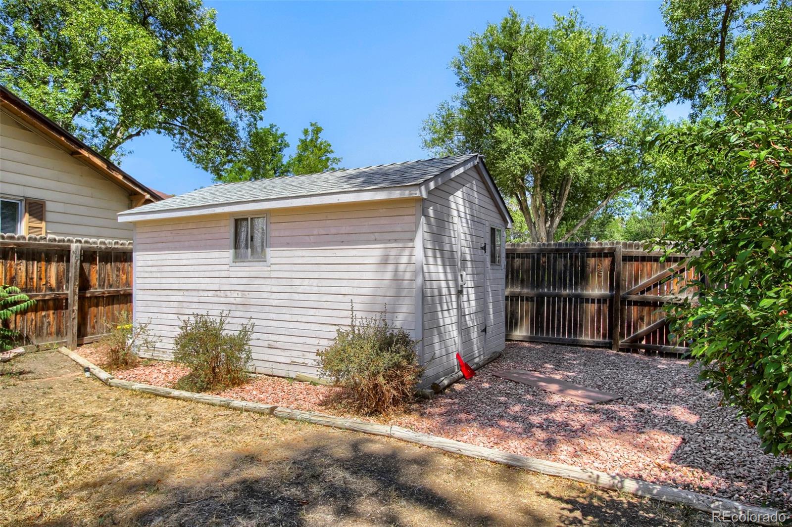 6421 Independence St, Arvada, CO 80004