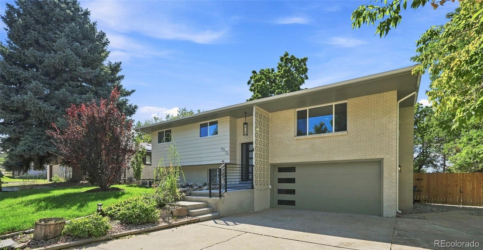 9522 W 64th Pl, Arvada, CO 80004