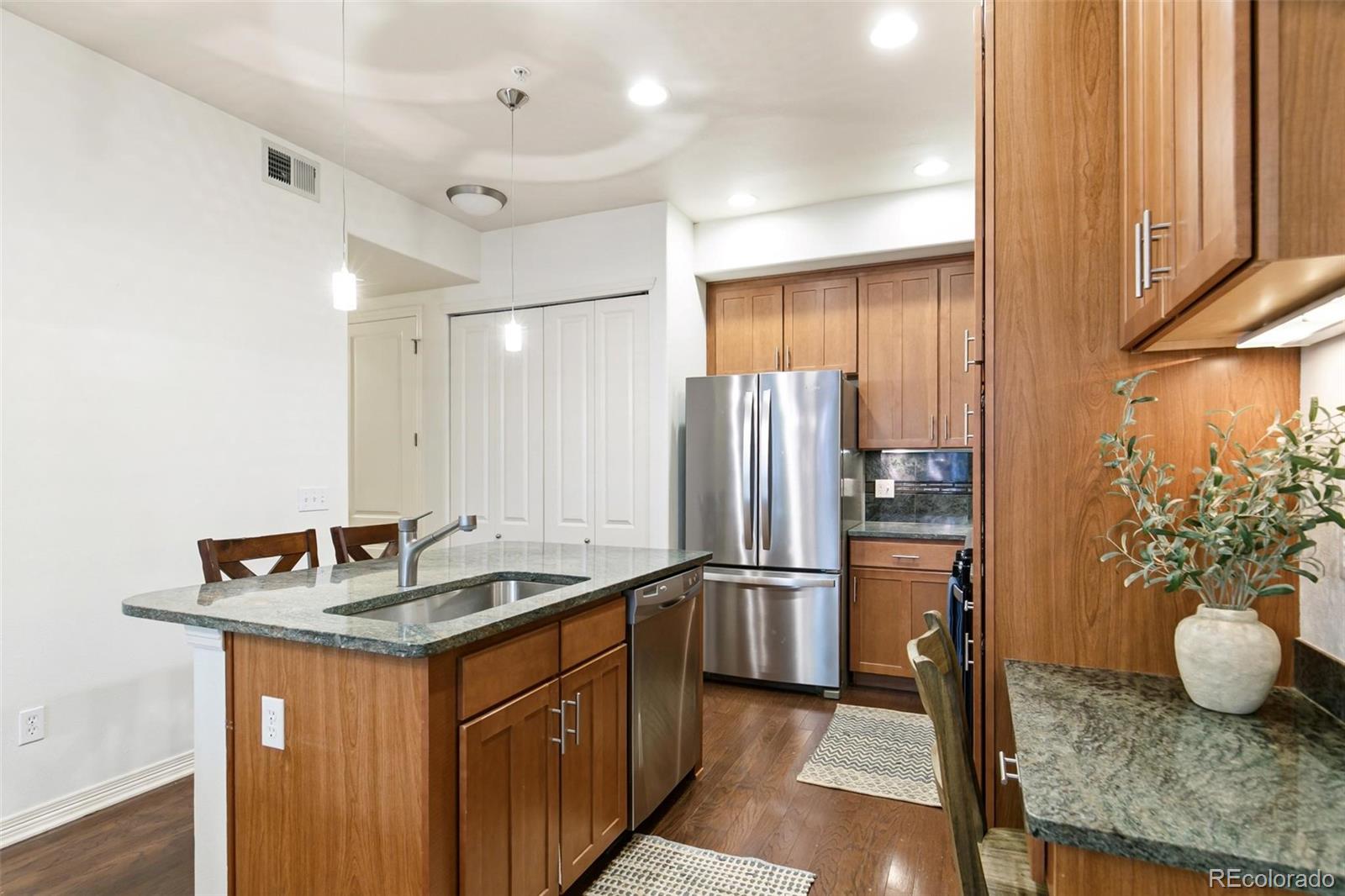 1100 N Grant St #306, Denver, CO 80203