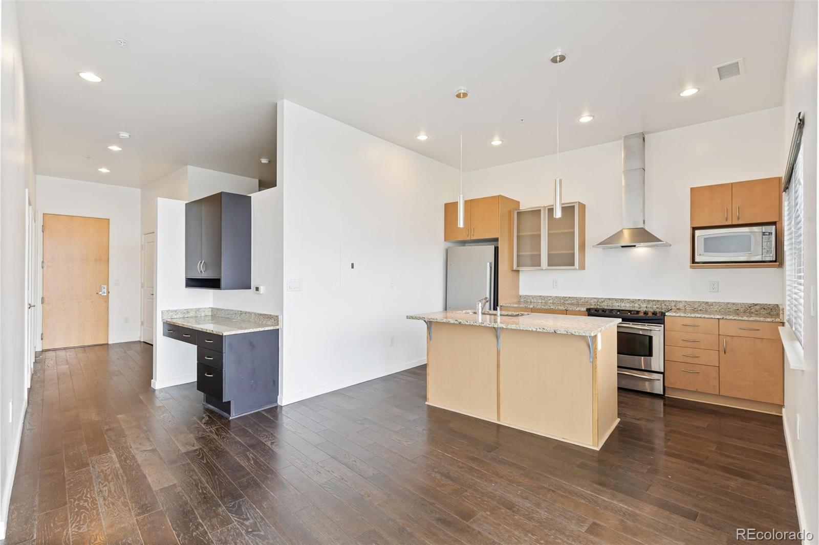 2958 Syracuse St #416, Denver, CO 80238
