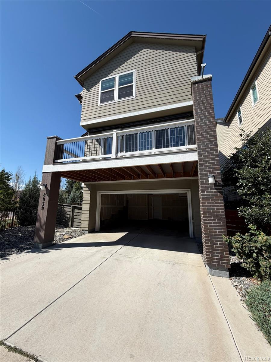 8939 Yates Dr, Westminster, CO 80031