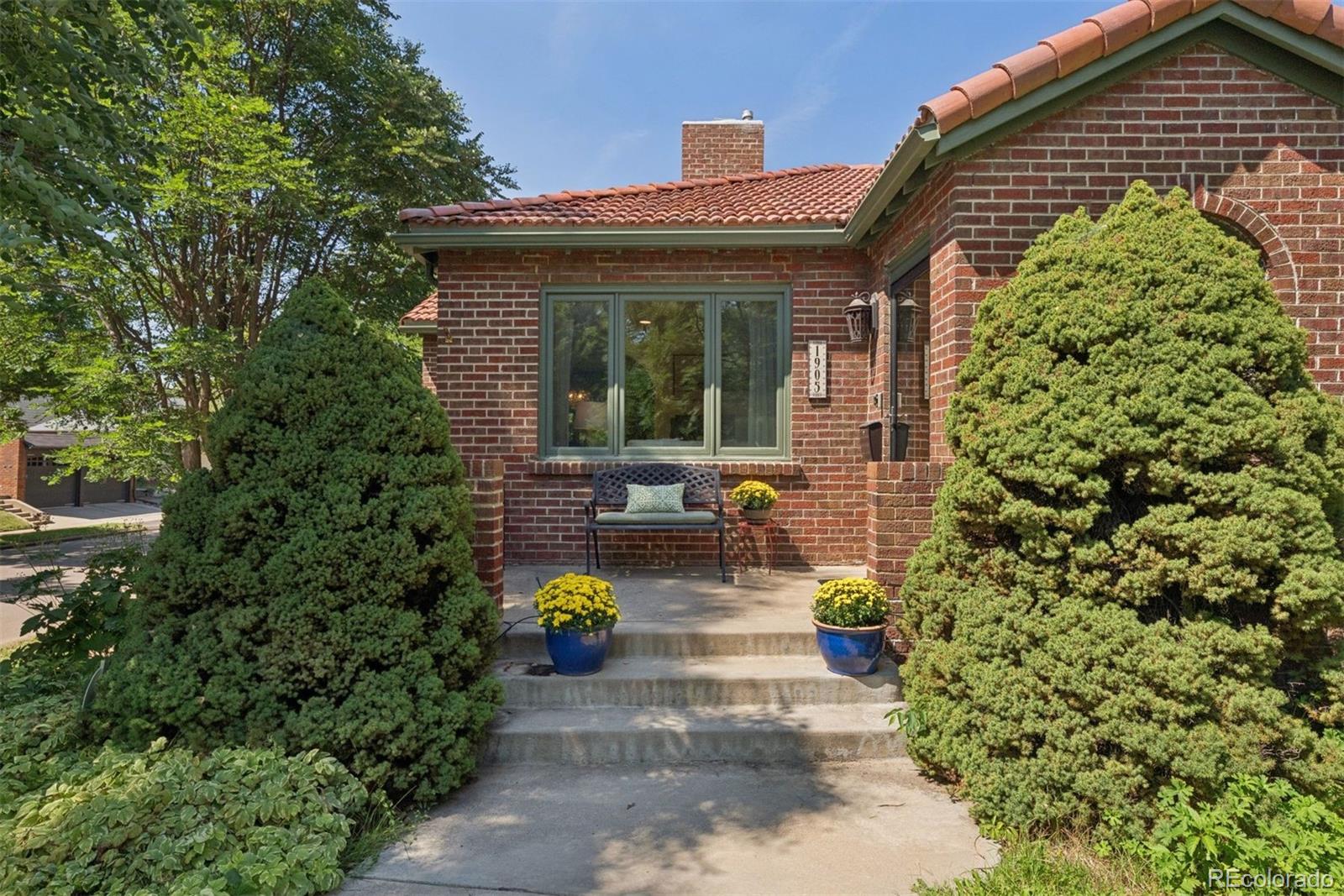 1905 Jasmine St, Denver, CO 80220