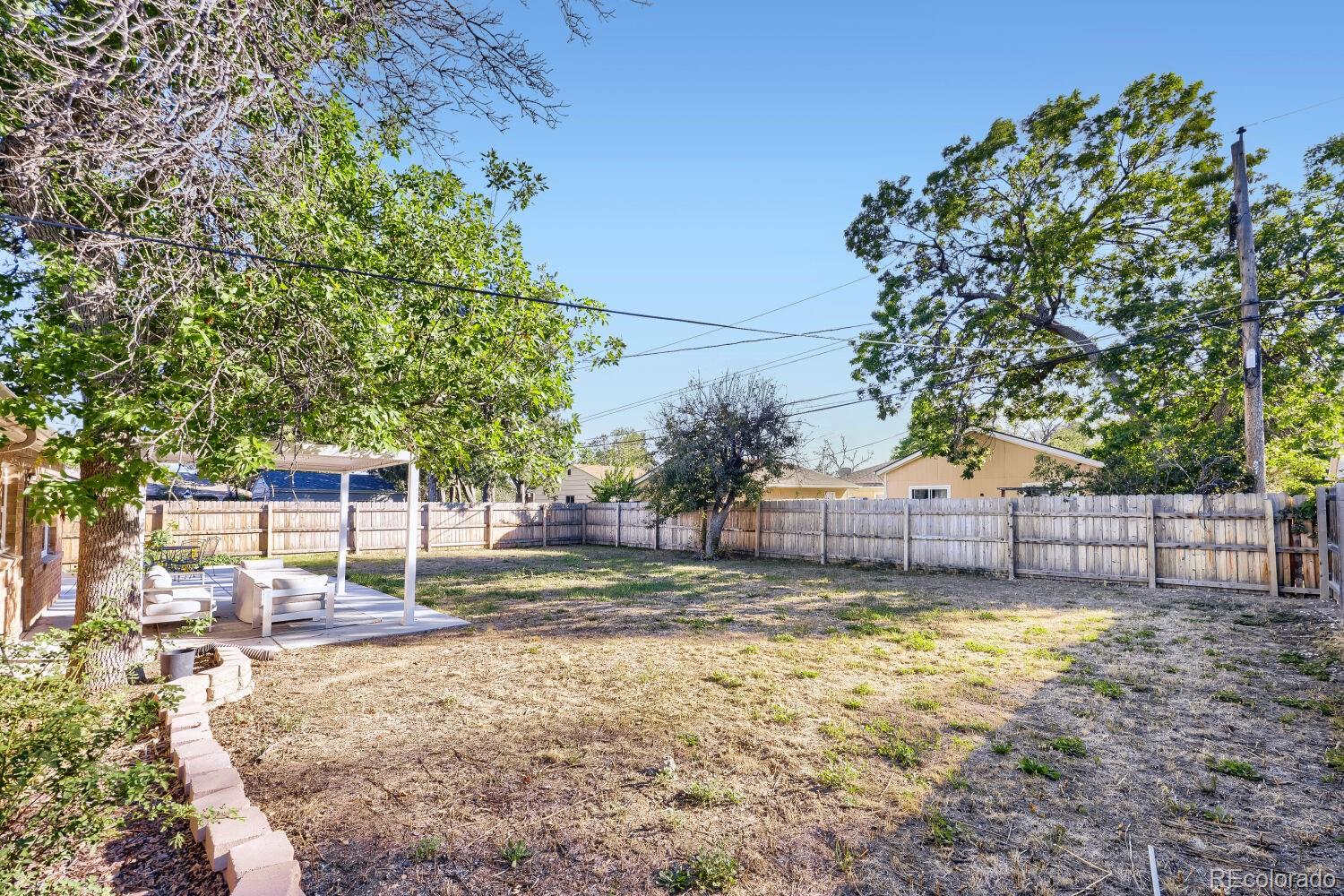 831 Tucson St, Aurora, CO 80011