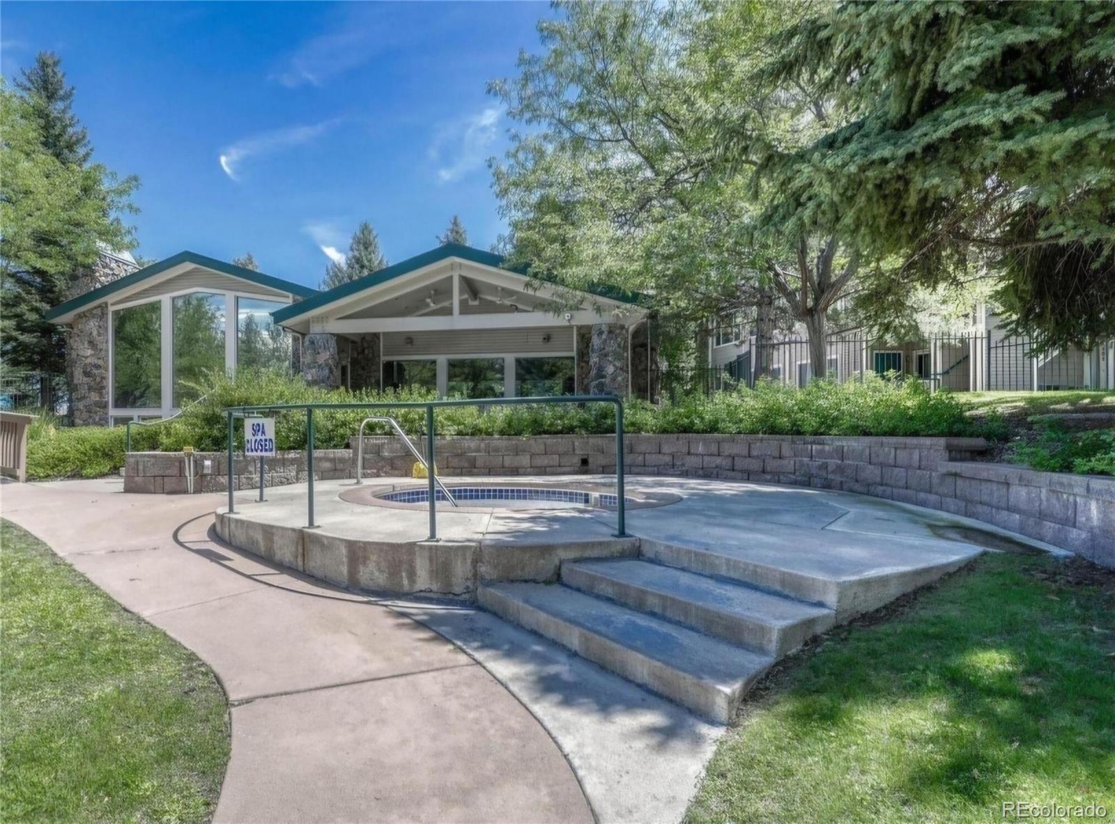 8405 Pebble Creek Way #104, Highlands Ranch, CO 80126