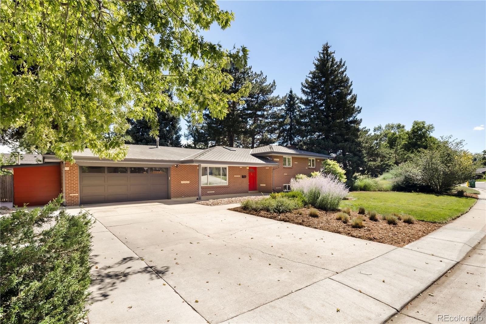 1960 Zang St, Golden, CO 80401