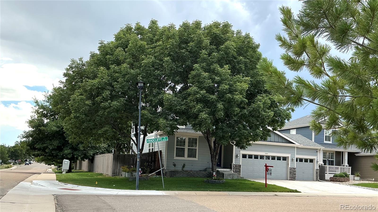 9204 W Radcliffe Pl, Littleton, CO 80123