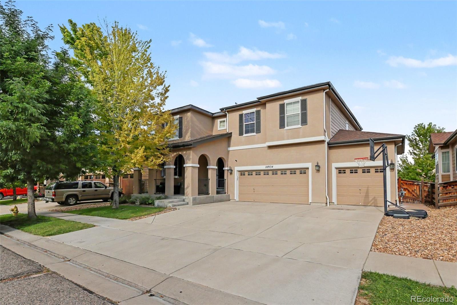 10934 Pitkin St, Commerce City, CO 80022