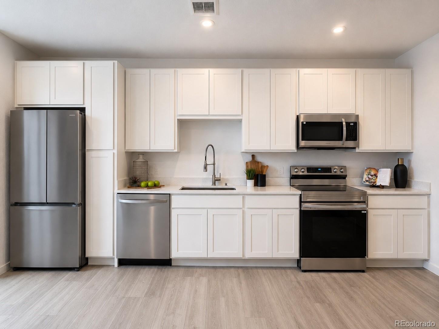 1634 N Sheridan Blvd #105, Denver, CO 80204