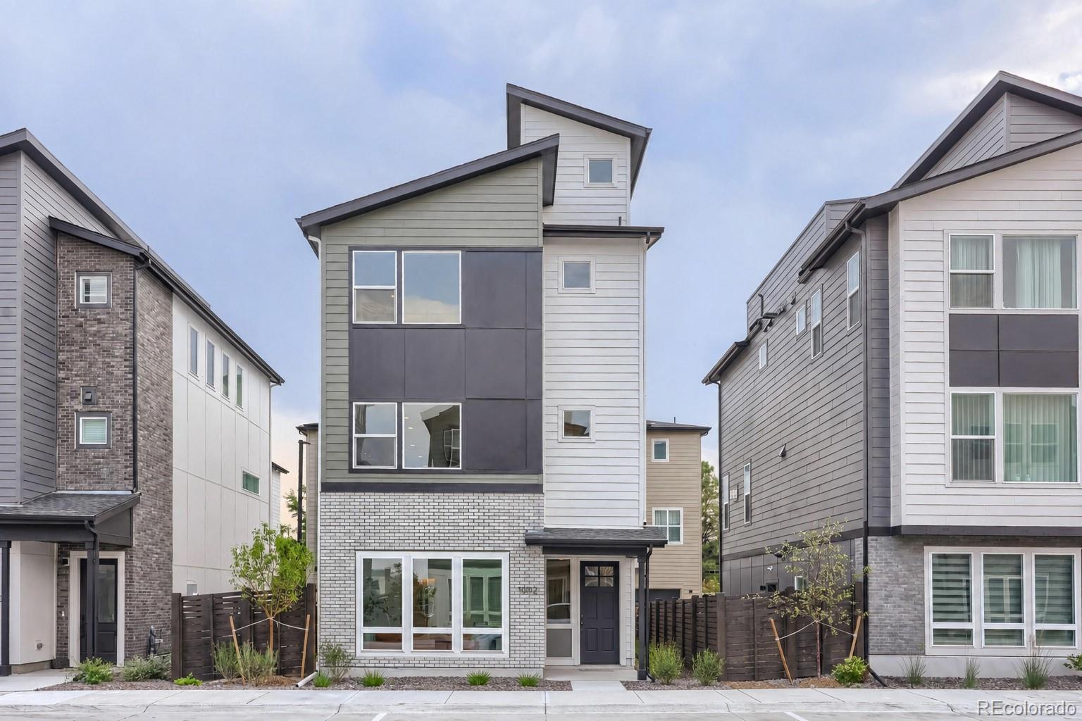 11002 E Hinsdale Cir, Centennial, CO 80112