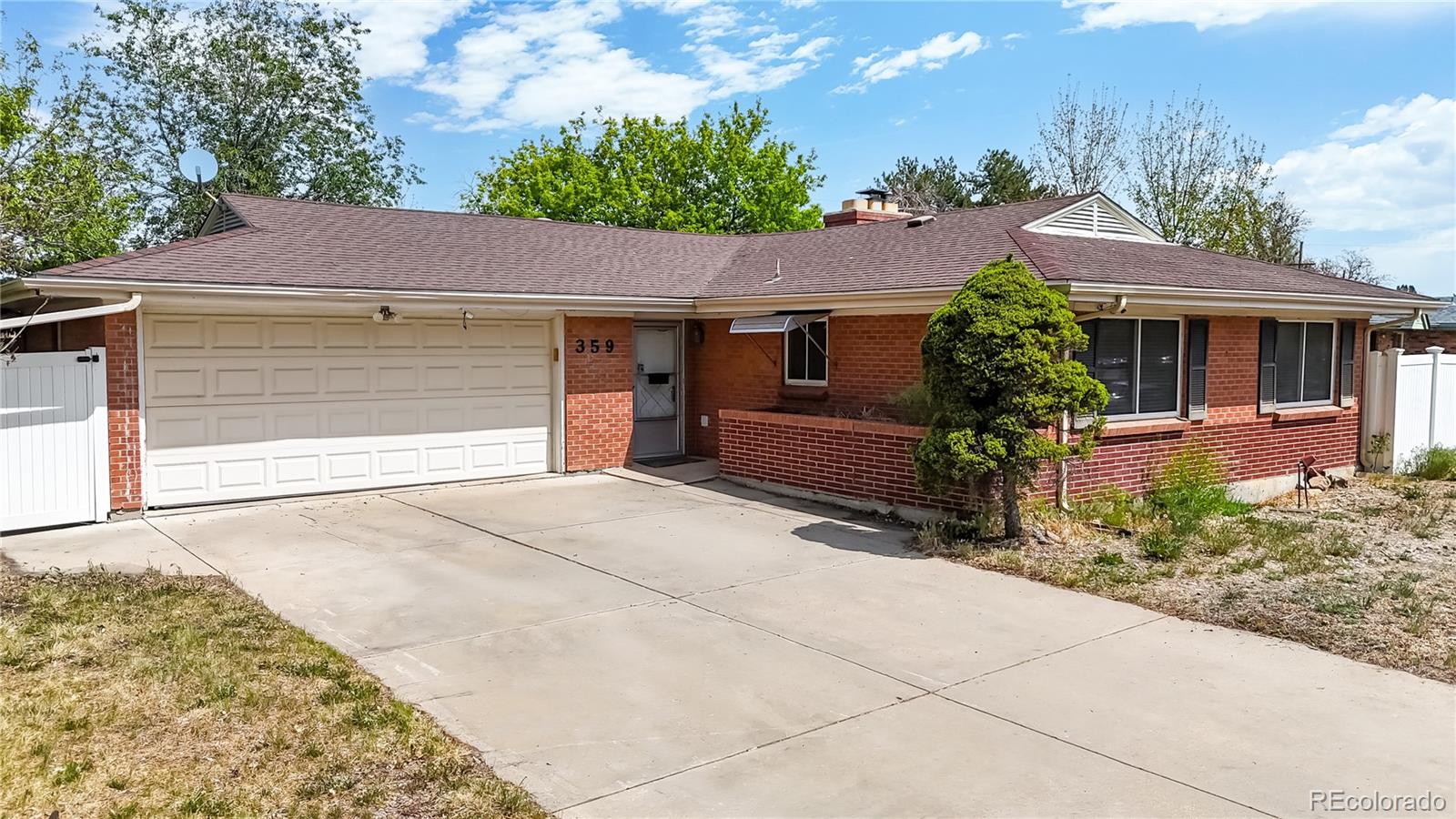 359 Quentin St, Aurora, CO 80011