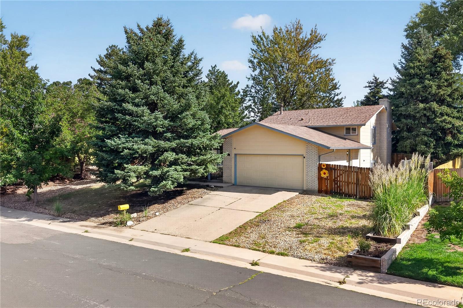 2436 S Lansing Way, Aurora, CO 80014