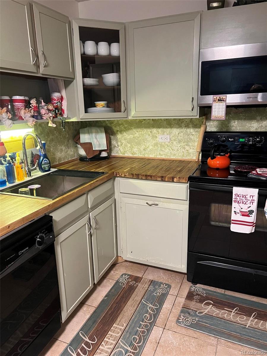 9380 E Center Ave #1B, Denver, CO 80247