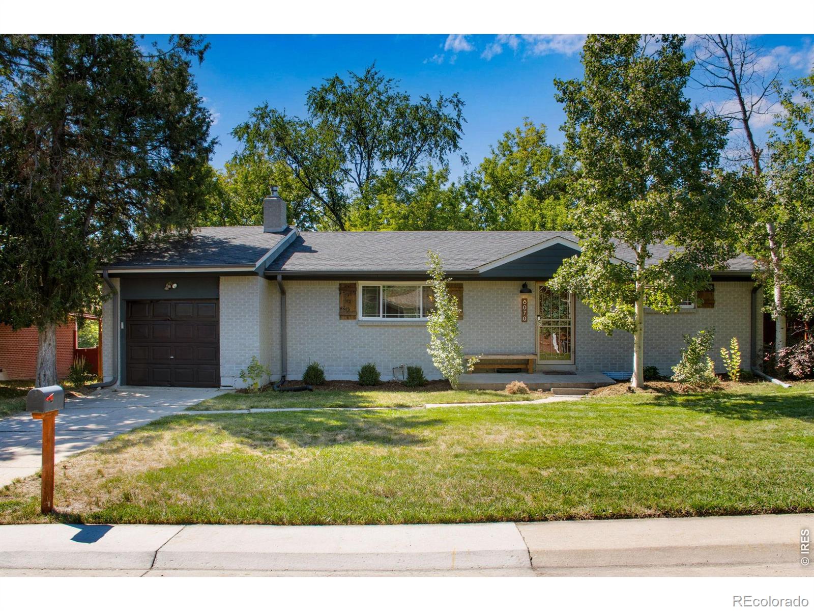 8070 W 25th Pl, Lakewood, CO 80214