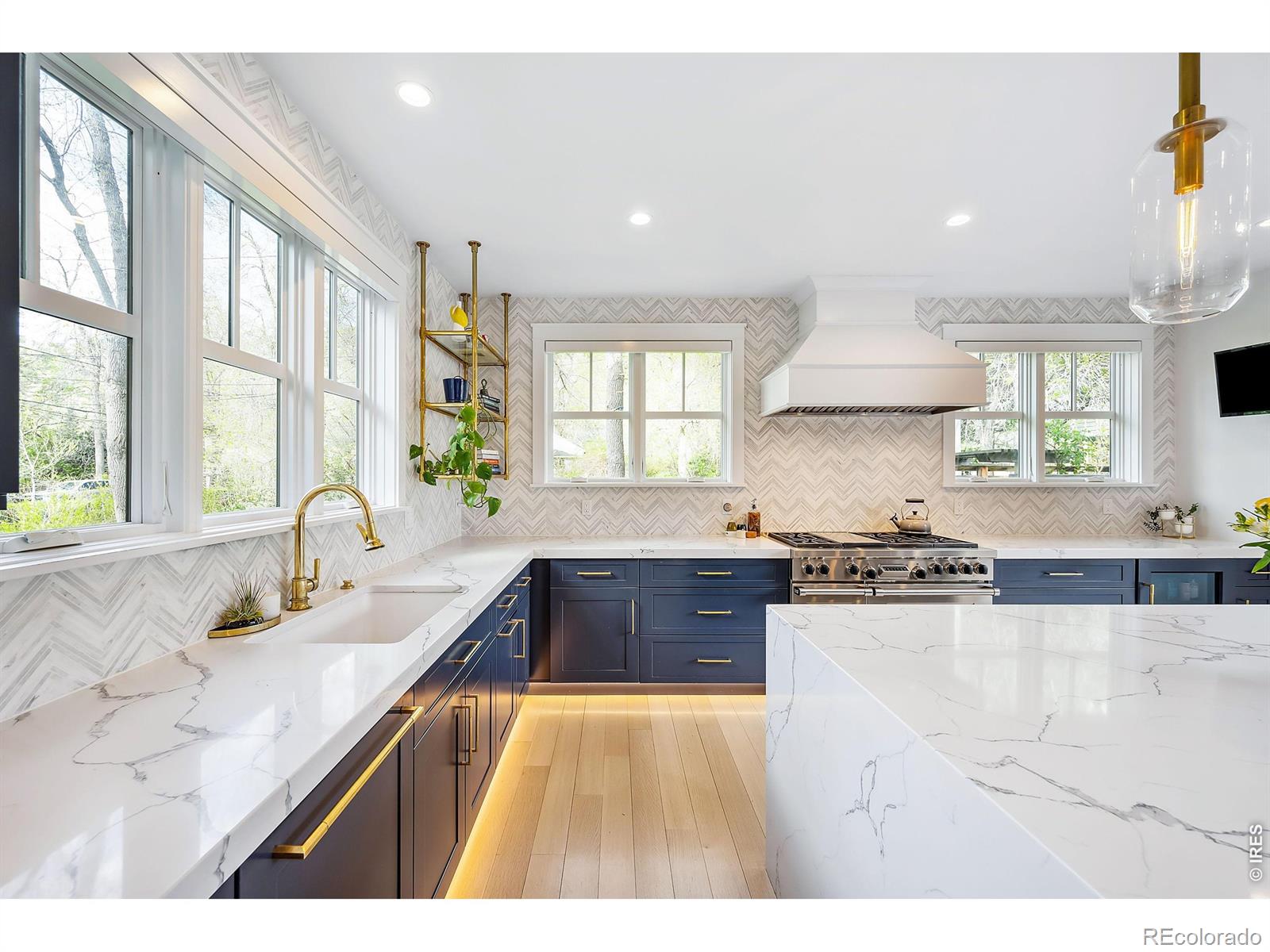 497 Kalmia Ave, Boulder, CO 80304