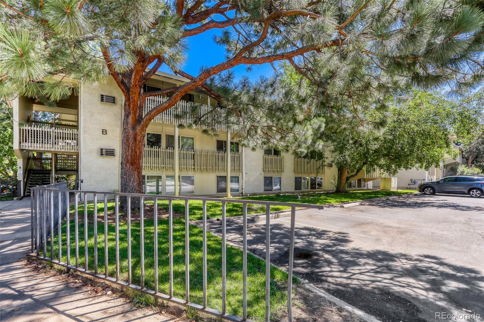 2707 Valmont Rd #211B, Boulder, CO 80304