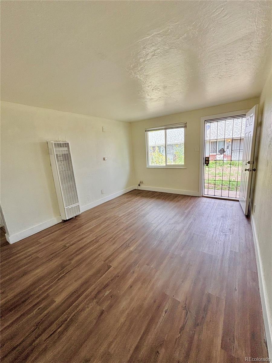 1177 Akron, Aurora, CO 80010