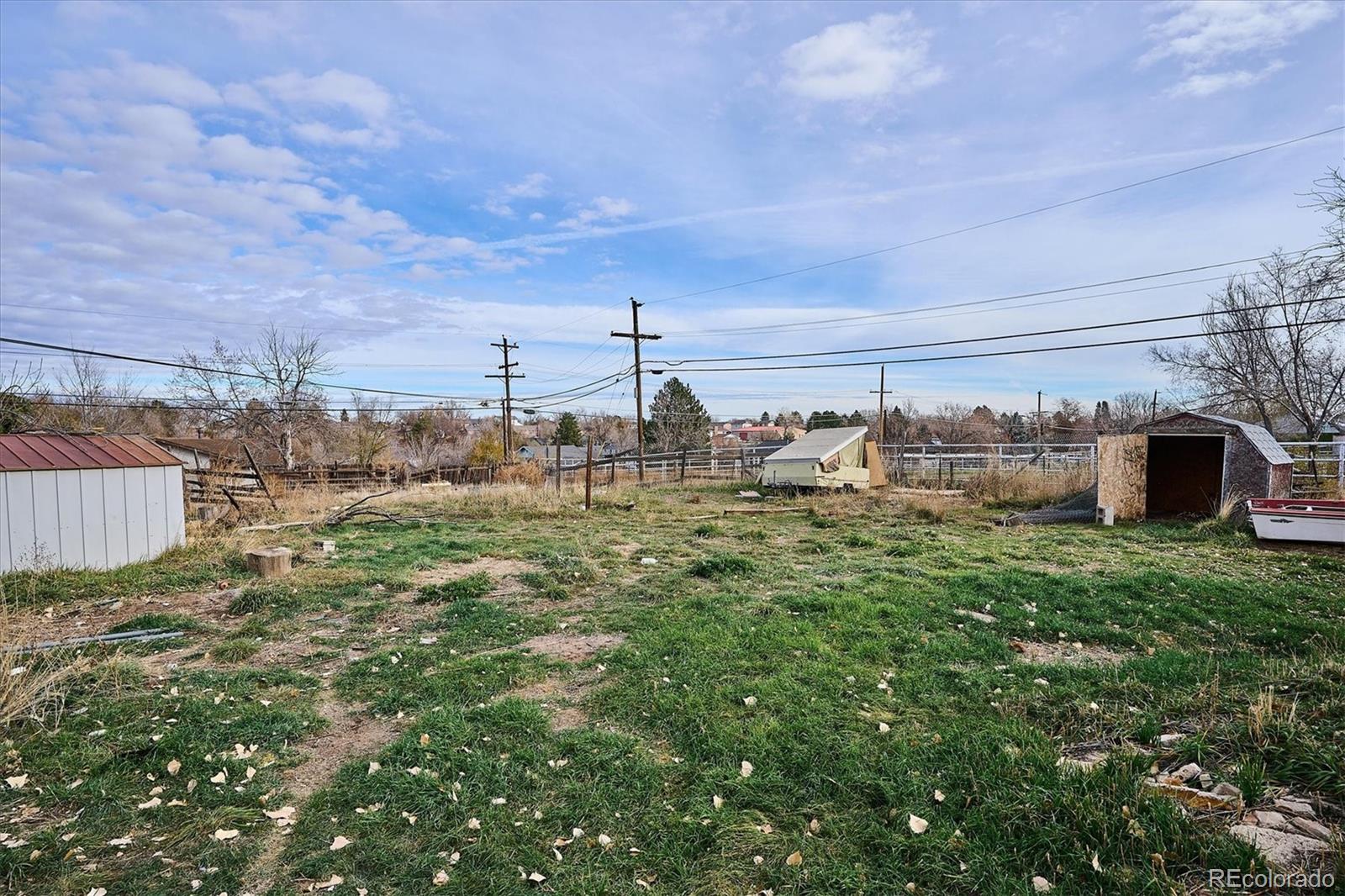 2110 Eagle Cir, Aurora, CO 80011