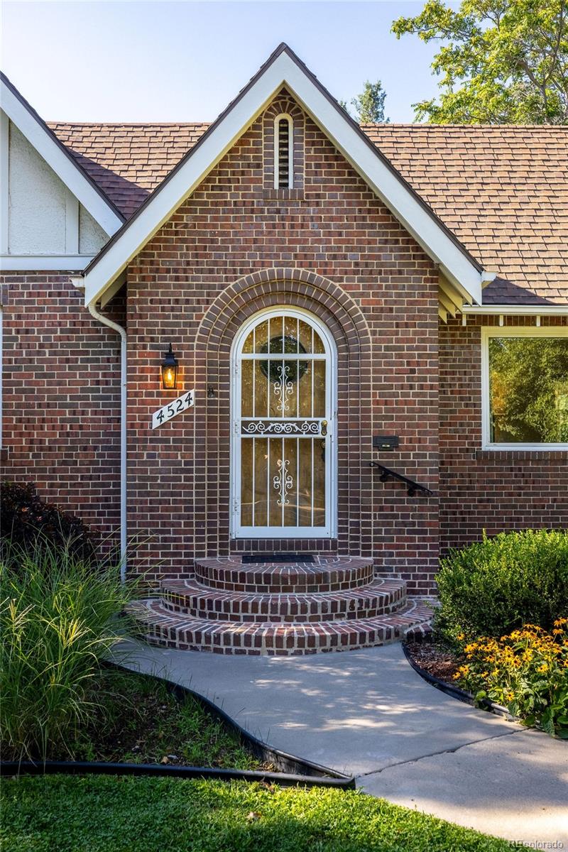 4524 Montview Blvd, Denver, CO 80207