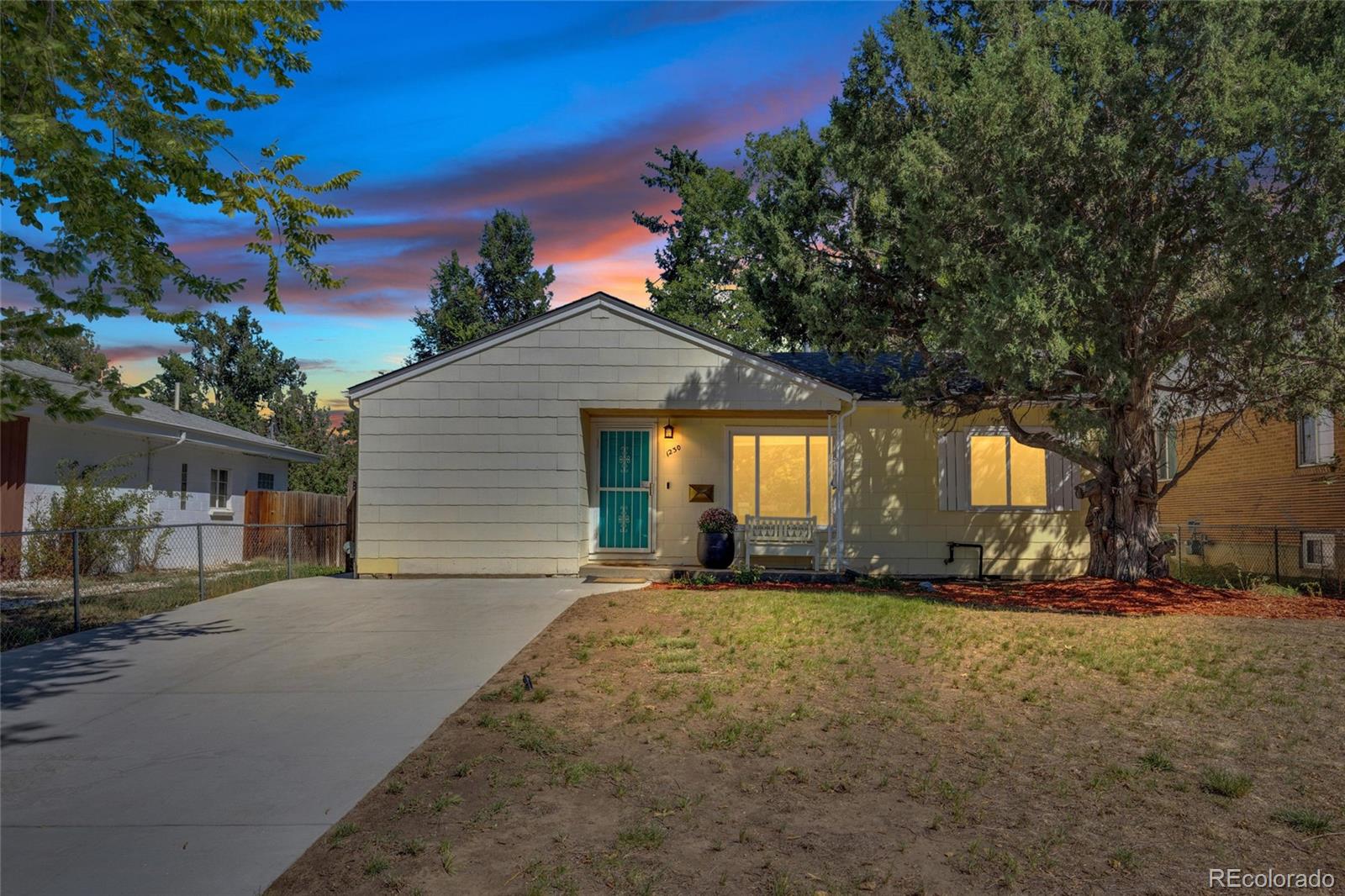 1230 Alton St, Aurora, CO 80010