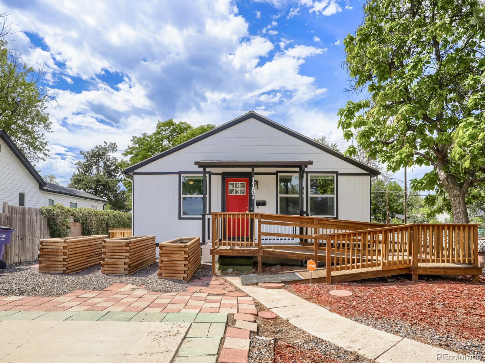1187 Syracuse St, Denver, CO 80220