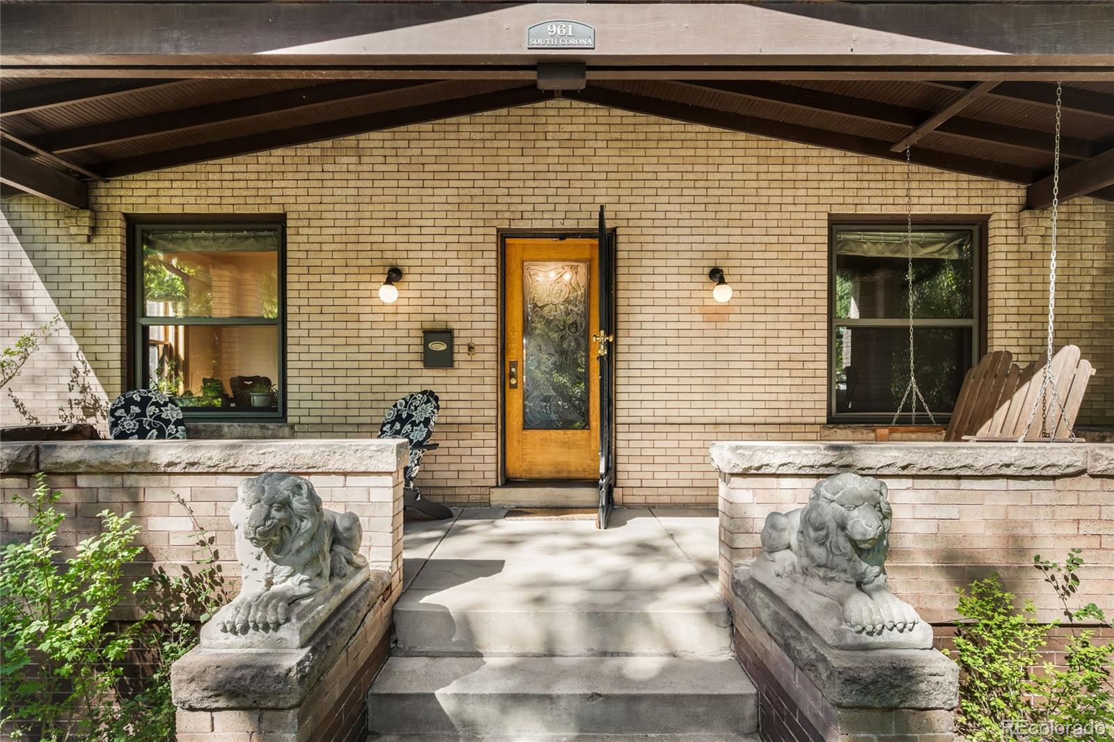 961 S Corona St, Denver, CO 80209
