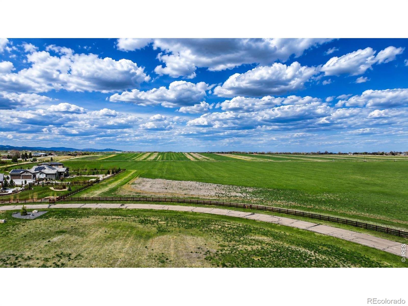 12910 Woodridge Dr, Longmont, CO 80504