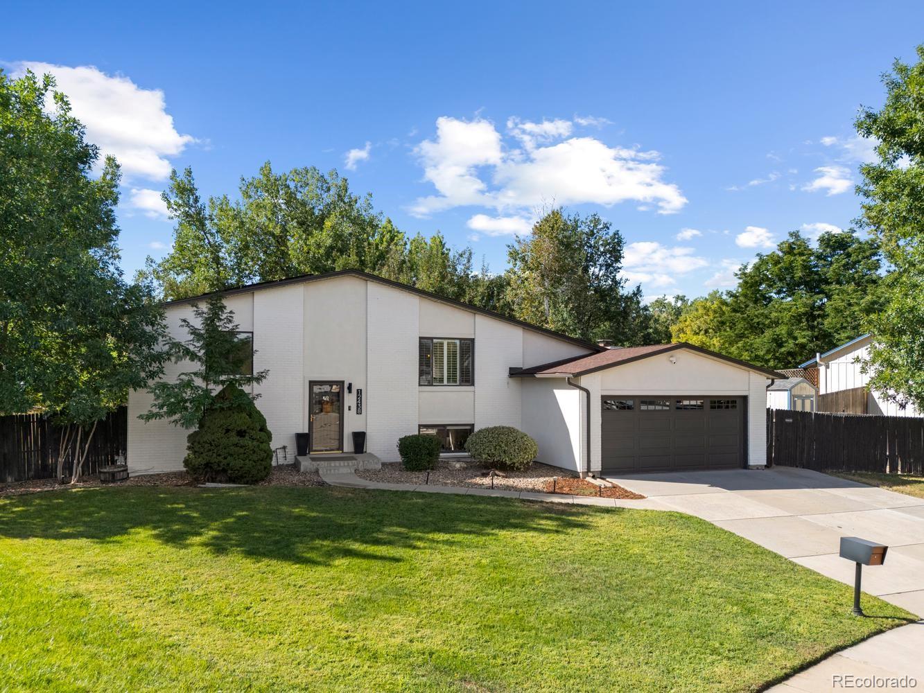 12438 W 70th Pl, Arvada, CO 80004
