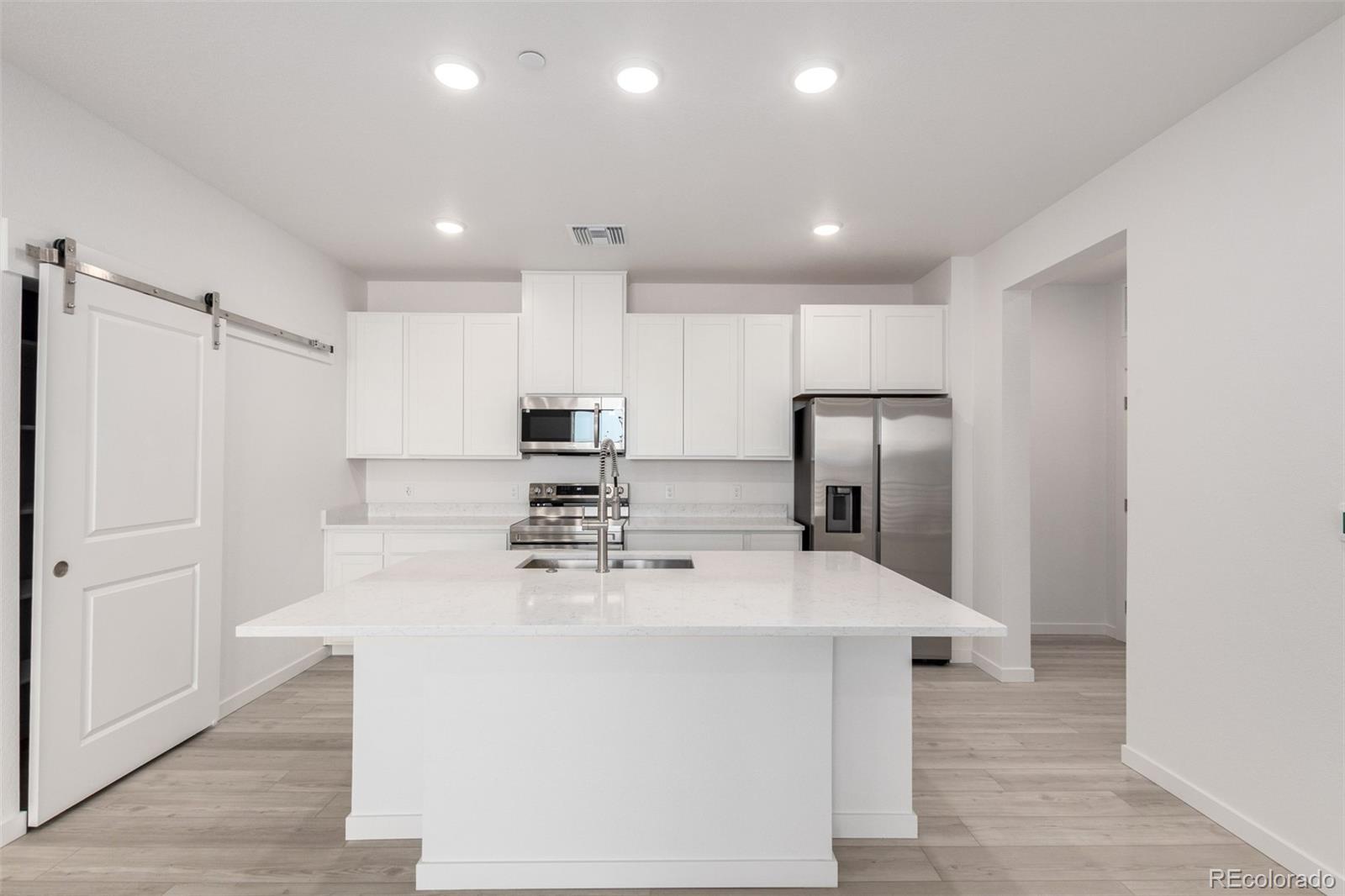 6153 N Ceylon St #204, Denver, CO 80249