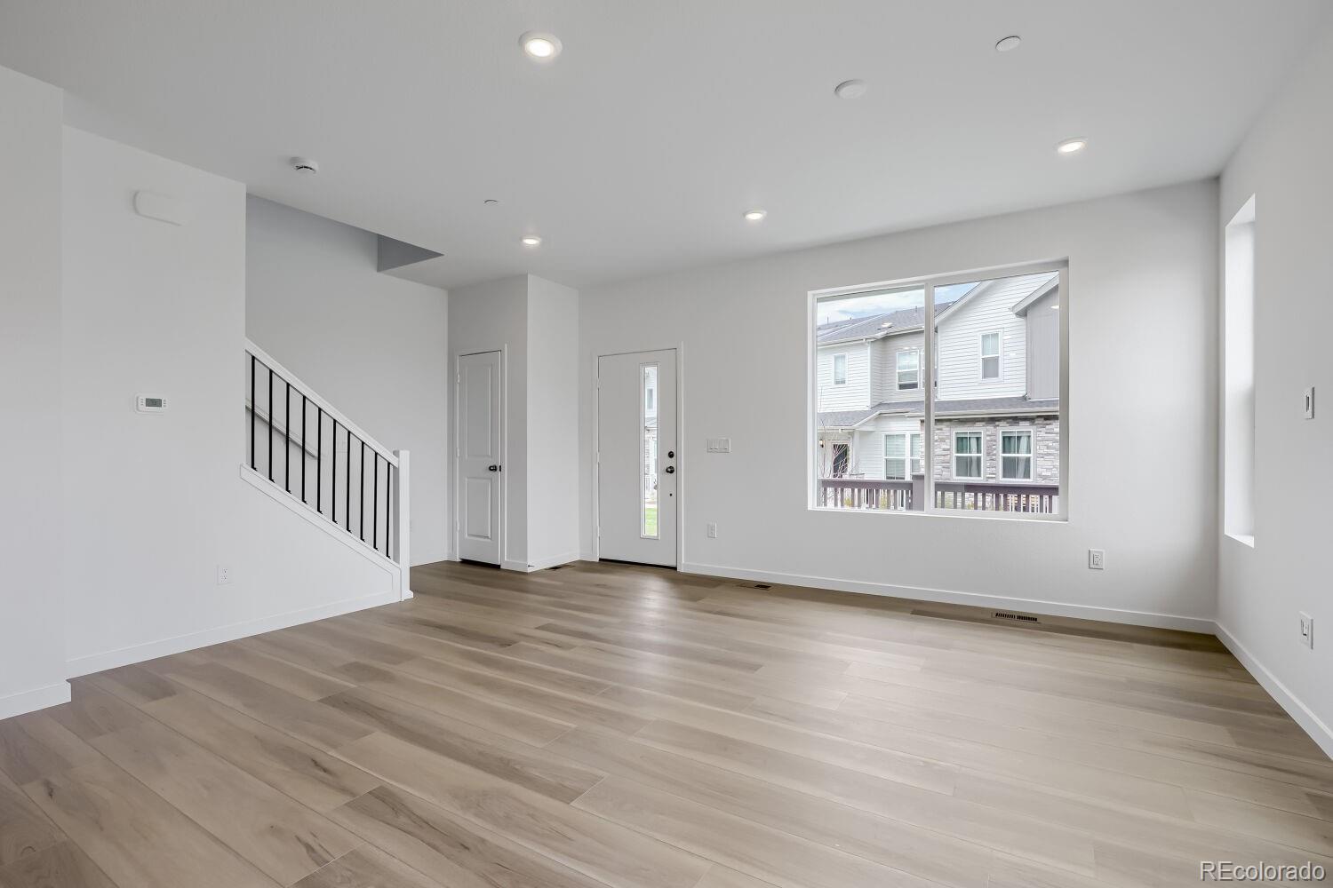 7649 S Cherokee Cir E, Centennial, CO 80016