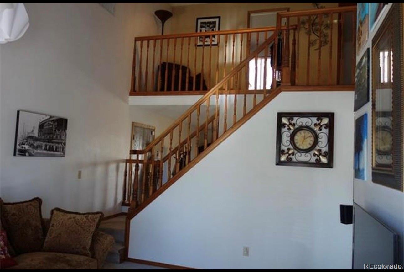 19727 E Oxford Dr, Aurora, CO 80013