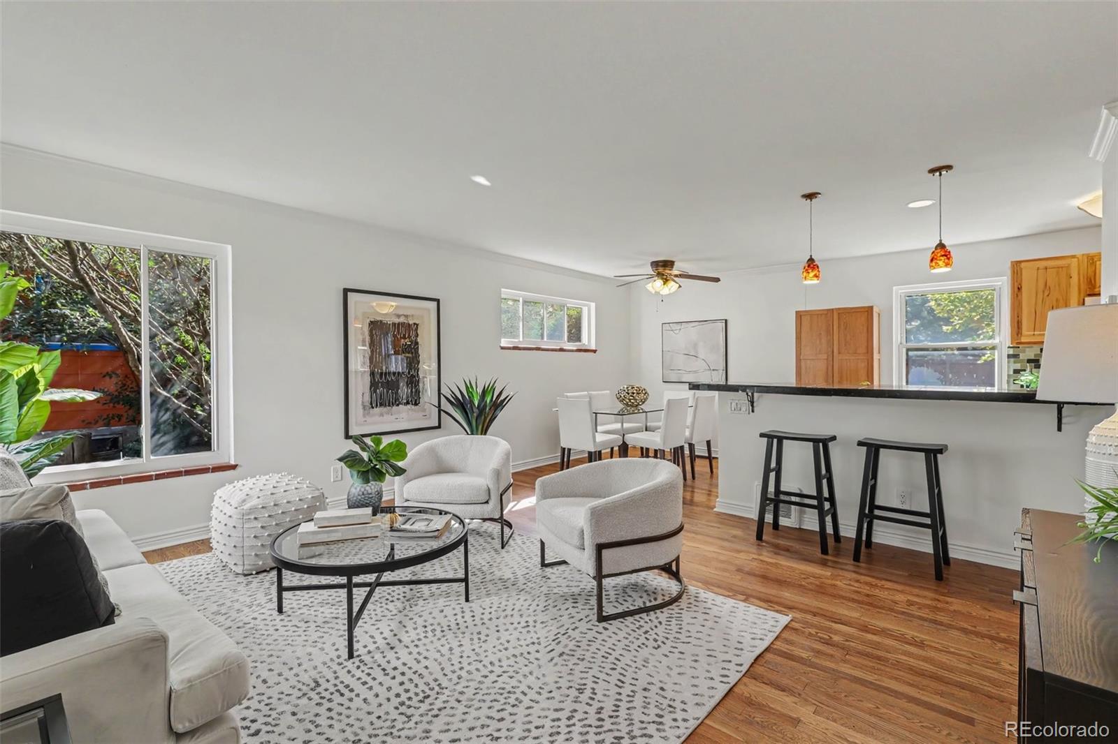 3201 S Grape St, Denver, CO 80222