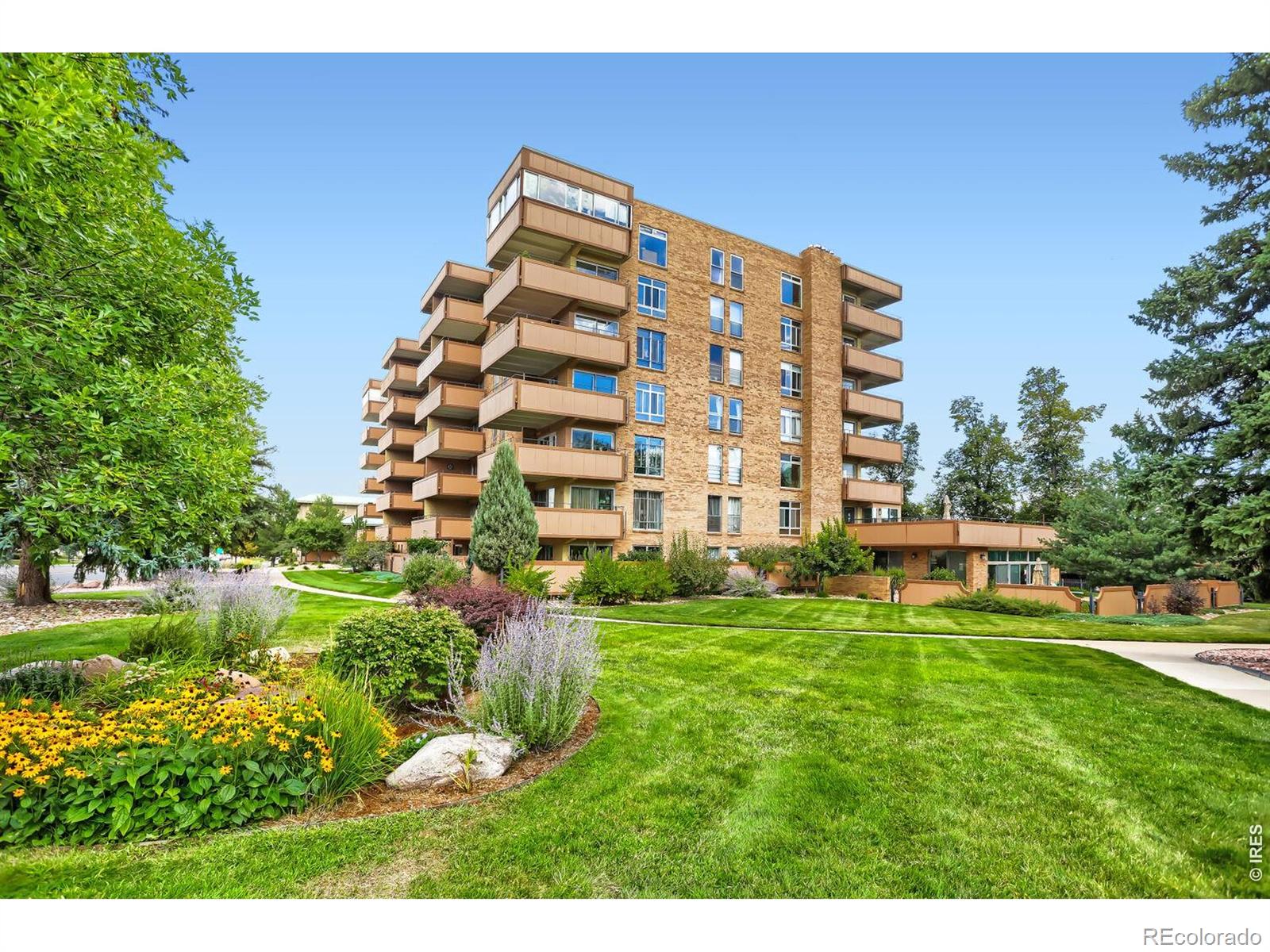500 Mohawk Dr #202, Boulder, CO 80303