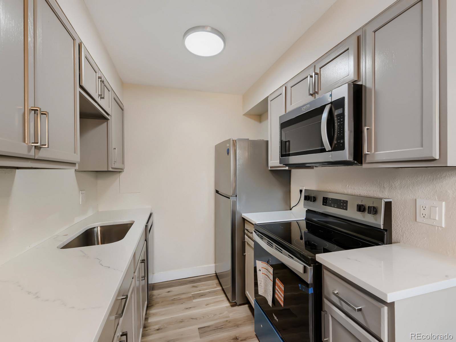 384 S Ironton St #401, Aurora, CO 80012