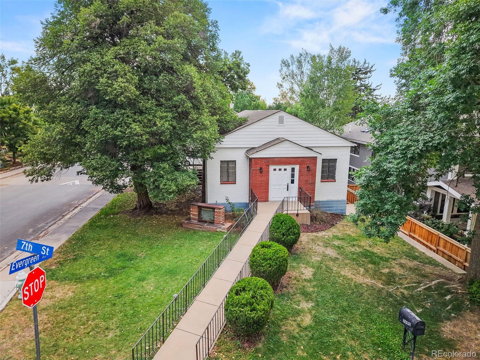 3090 7th St, Boulder, CO 80304