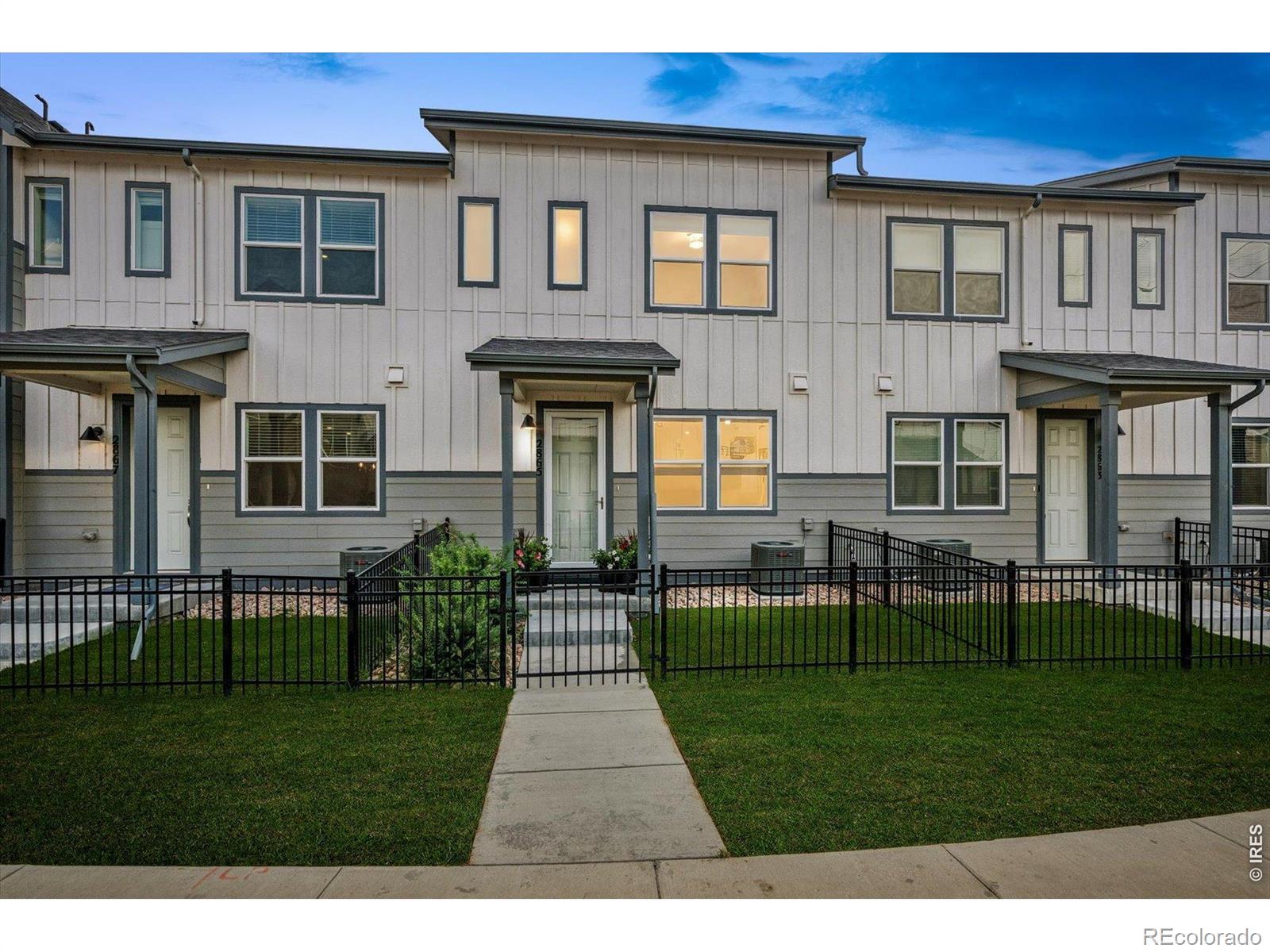 2865 Bear Springs Cir, Longmont, CO 80503
