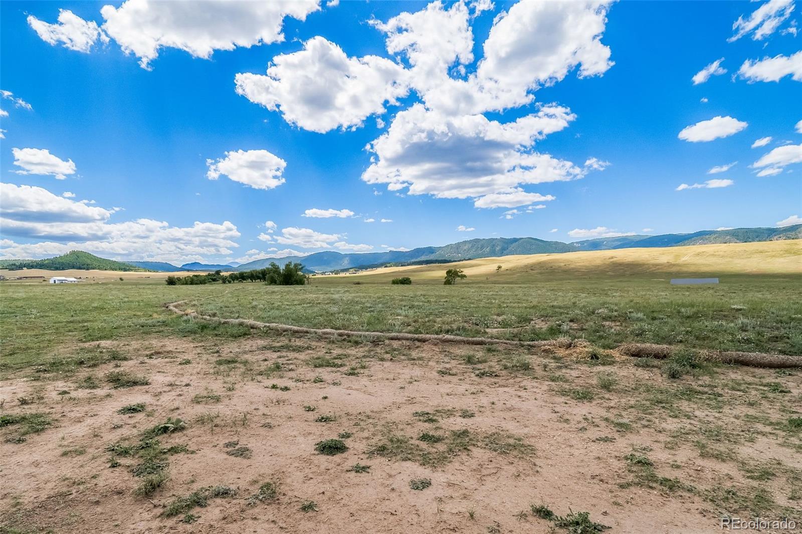 11001 Spruce Mountain Rd, Larkspur, CO 80118