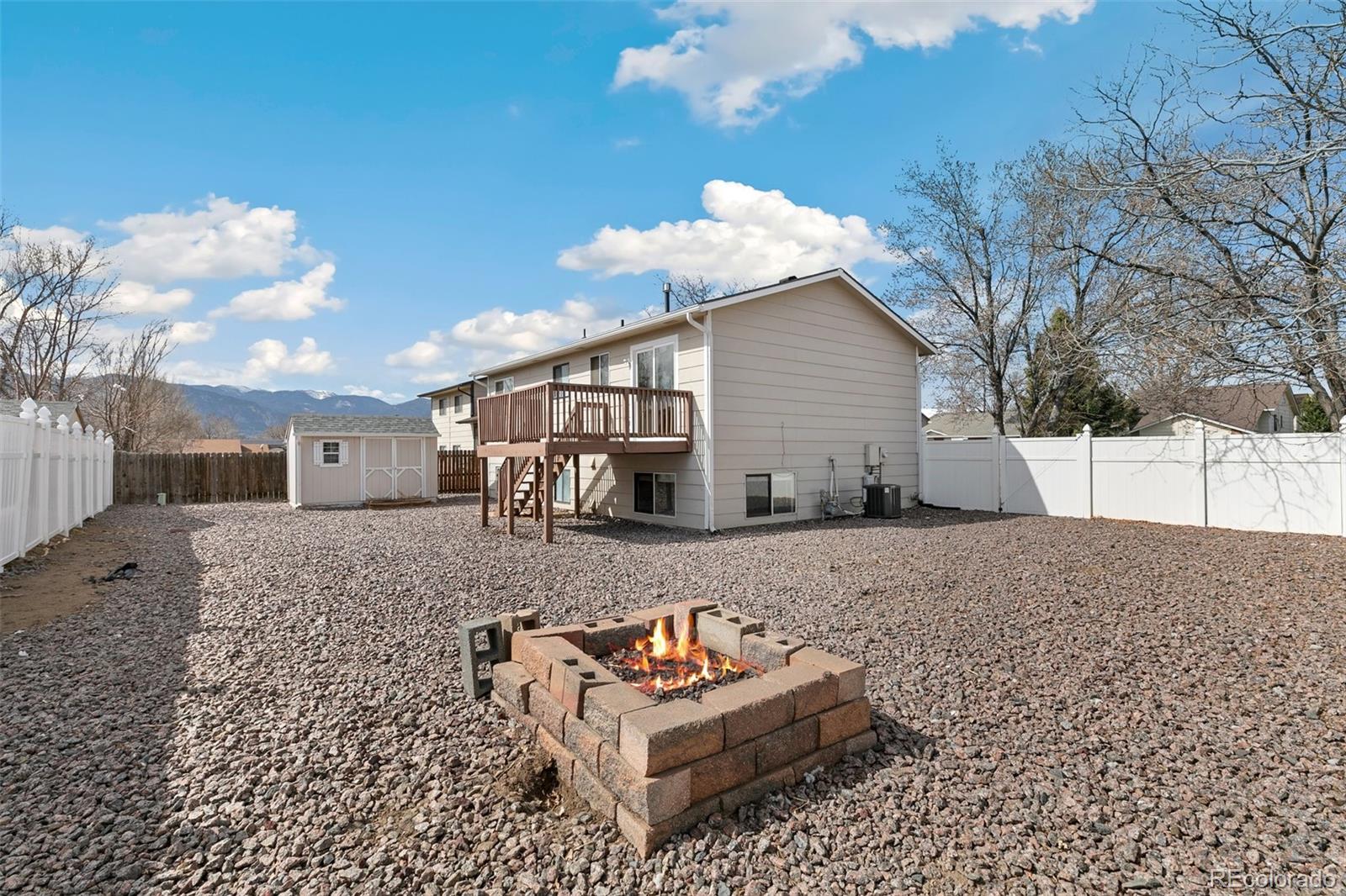 4285 Dye St, Colorado Springs, CO 80911