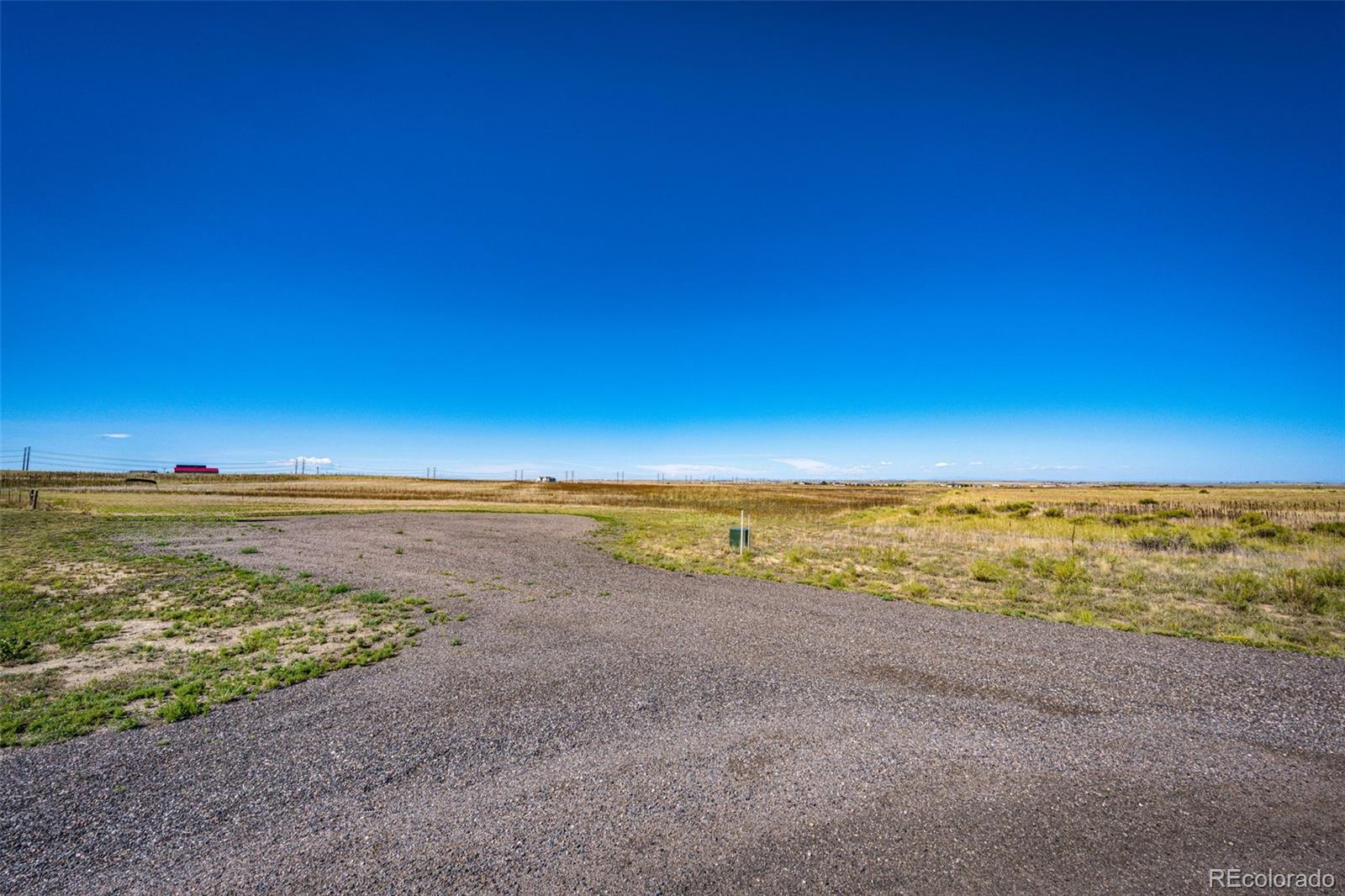 4547 S Aspen Ct, Strasburg, CO 80136