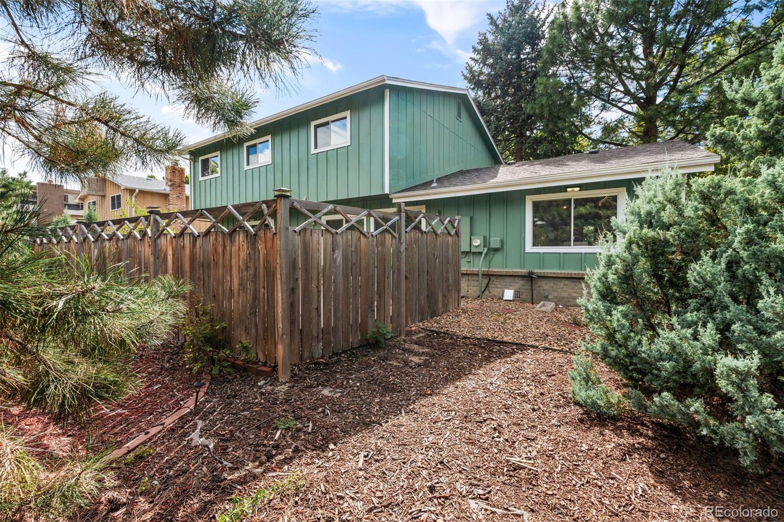 2024 S Moline Way, Aurora, CO 80014