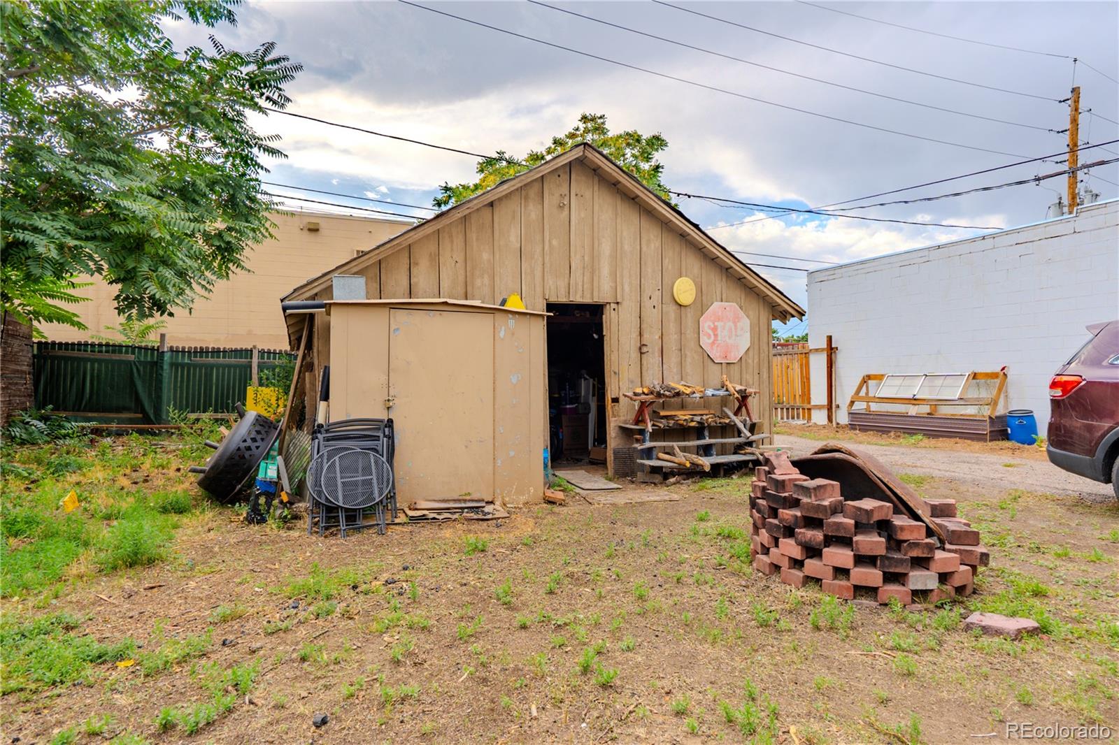 1525 Chester St, Aurora, CO 80010