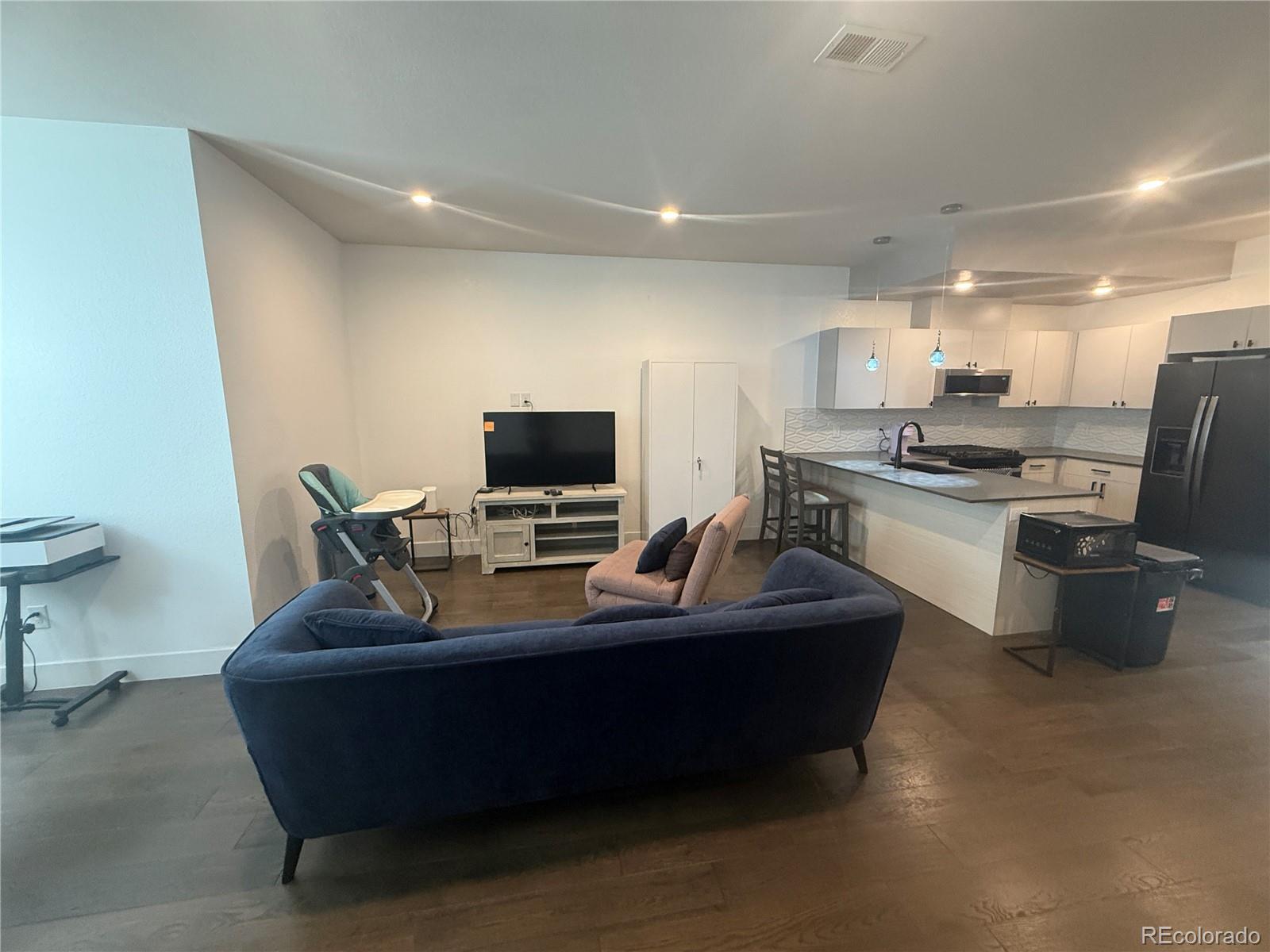 1284 Stuart St, Denver, CO 80204