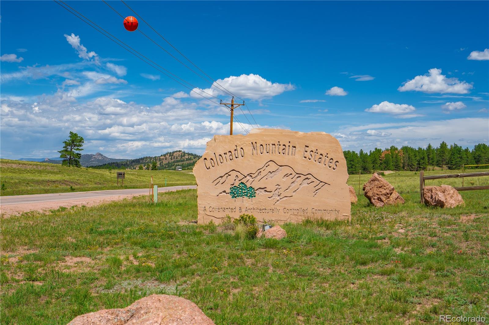 384 Insmont Ln, Florissant, CO 80816