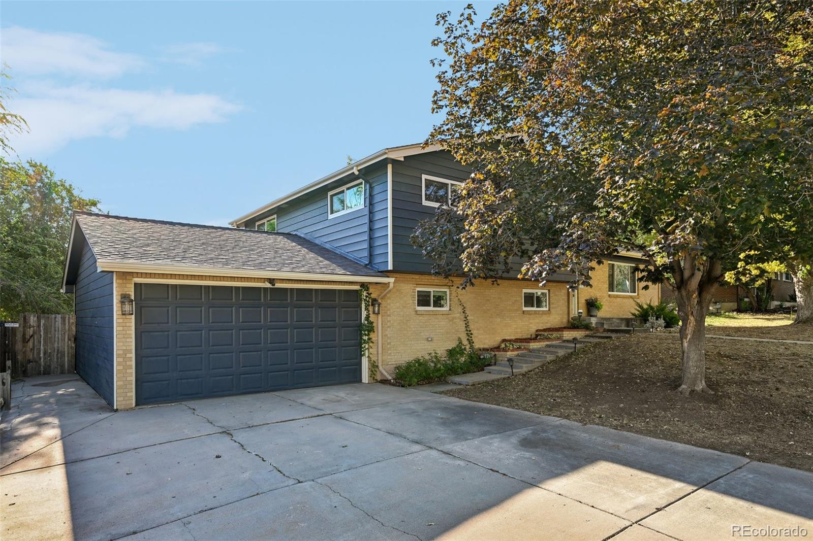 10470 Livingston Dr, Northglenn, CO 80234