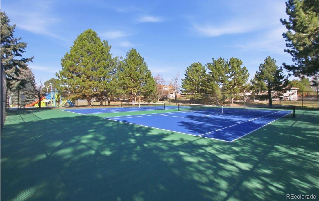 2215 S Kenton St, Aurora, CO 80014