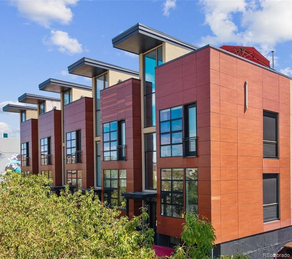 2312 Curtis St, Denver, CO 80205