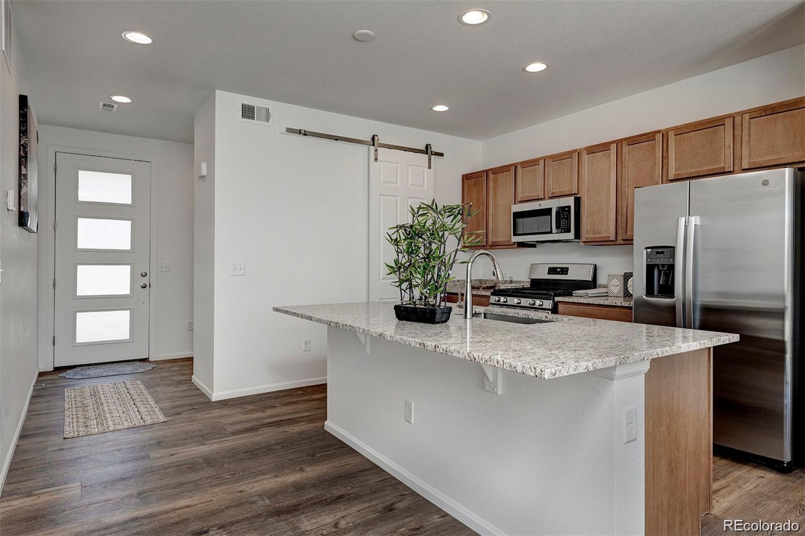 36 N Uriah St, Aurora, CO 80018