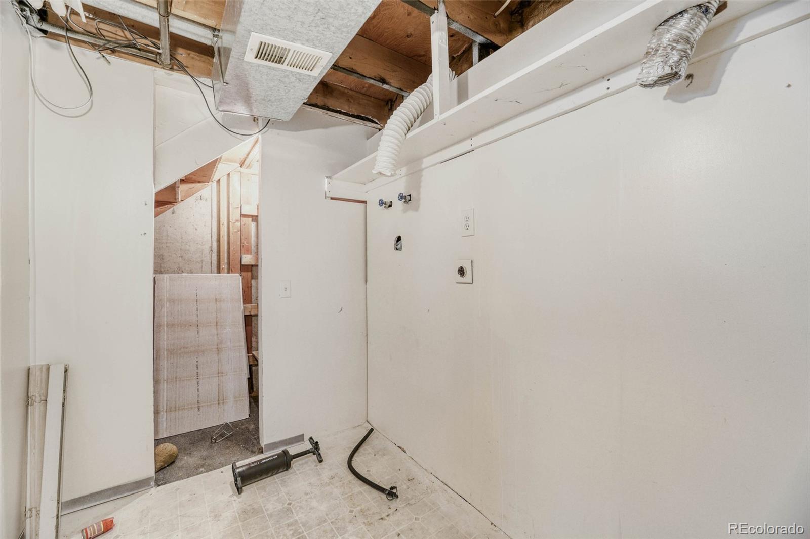 3584 S Olathe Way, Aurora, CO 80013