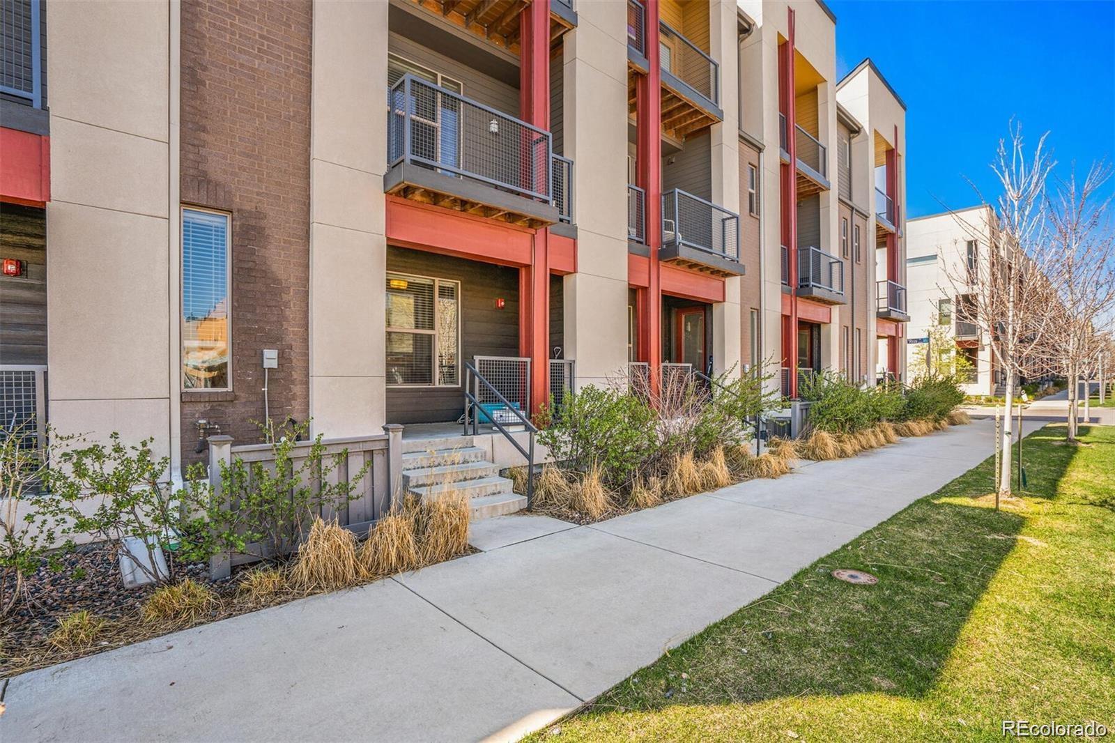 6972 W Alaska Dr, Lakewood, CO 80228