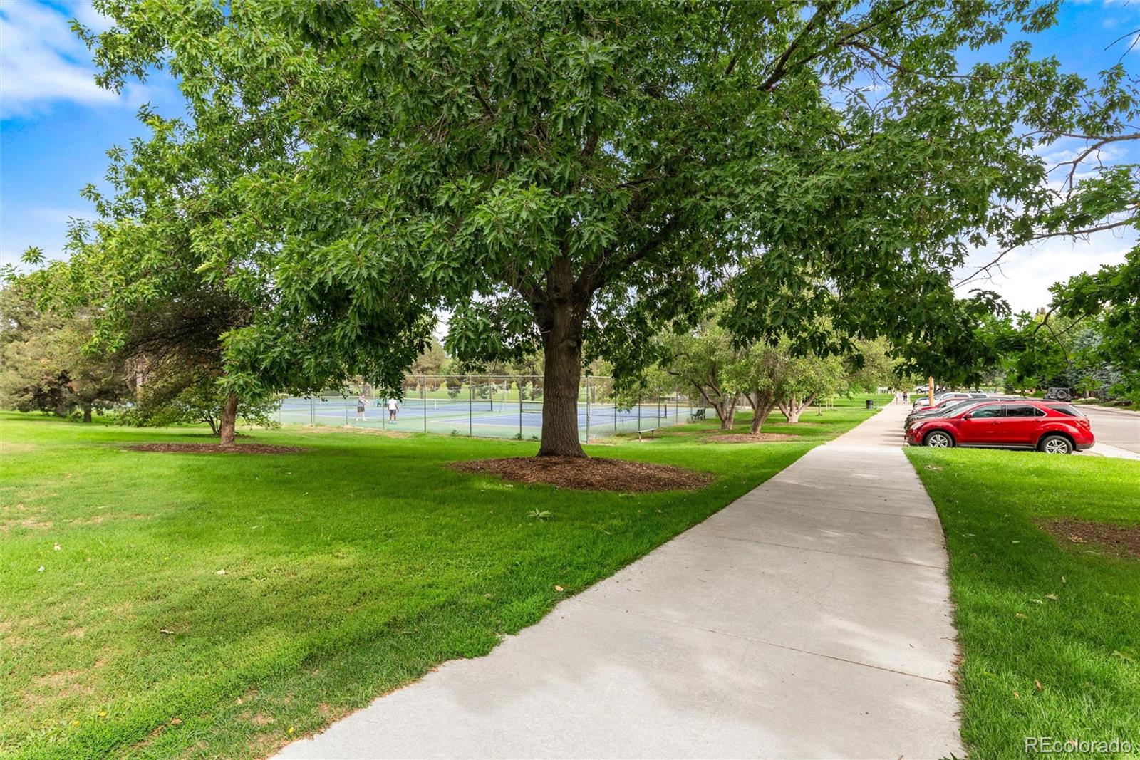 155 S Monaco Street Pw #102, Denver, CO 80224